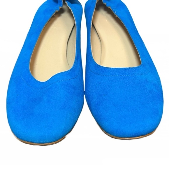 NWOB Everlane The Italian Suede Day Heel in Brilliant Blue, Size 5.5. - Picture 11 of 16
